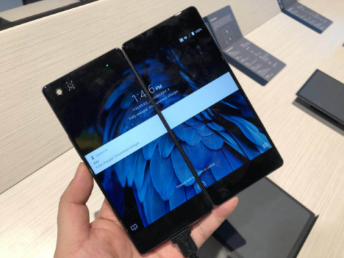 雙屏手機+5G技術(shù) CES2018中興通訊以創(chuàng)新奪眼球