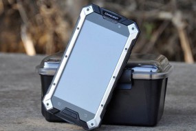 三防手機(jī)的普及是未來手機(jī)市場的趨勢