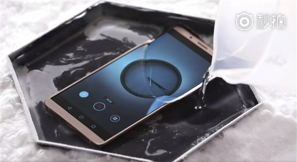 華為Mate 10 Pro冰凍挑戰(zhàn):正常拍攝無壓力