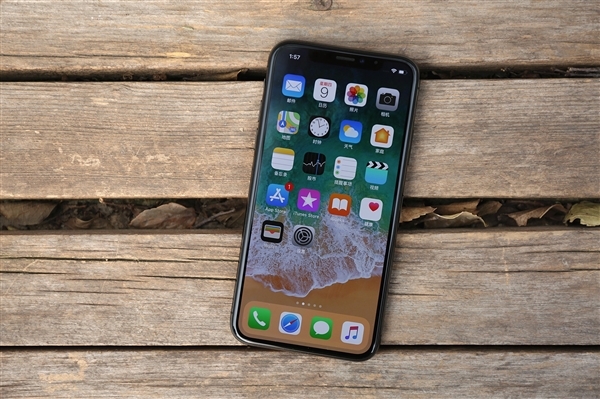 iPhone X第4季度出貨達(dá)2900萬(wàn)臺(tái) 中國(guó)占700萬(wàn)臺(tái)