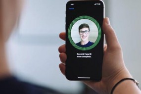 人臉識別VS屏下指紋，此消彼長才是硬道理？