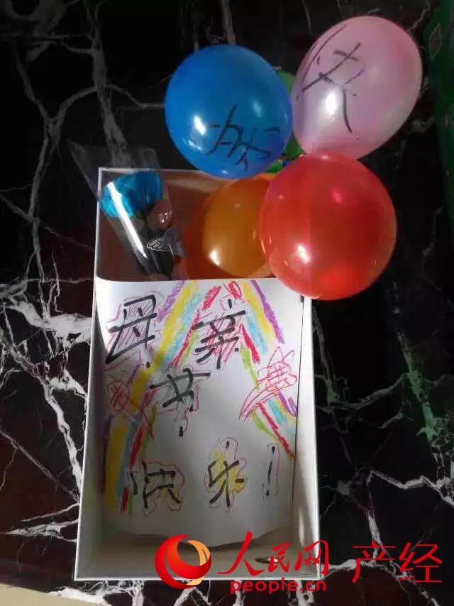 【春運&ldquo;擺渡人&rdquo;】客艙保障員：日換椅套2000個的&ldquo;快手團隊&rdquo;