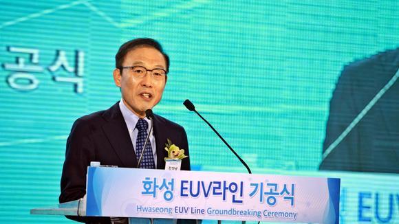 三星投60億美元建芯片廠 擬代工市場(chǎng)死磕臺(tái)積電