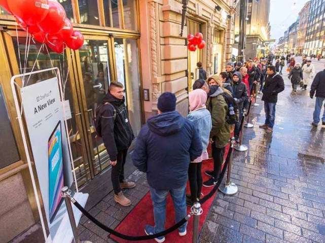 中國智能手機(jī)廠商競(jìng)相殺入美國市場(chǎng) 不受華為受阻影響