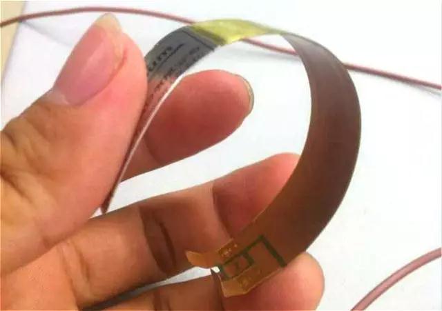 &ldquo;續(xù)航長(zhǎng)、適折疊、抗破壞、耐高溫&rdquo;柔性電池：全柔性智能時(shí)代的黑馬