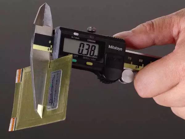 &ldquo;續(xù)航長(zhǎng)、適折疊、抗破壞、耐高溫&rdquo;柔性電池：全柔性智能時(shí)代的黑馬