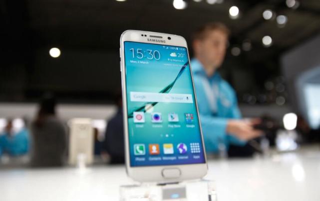 三星申請新專利 智能手機屏幕也可拉升擴大