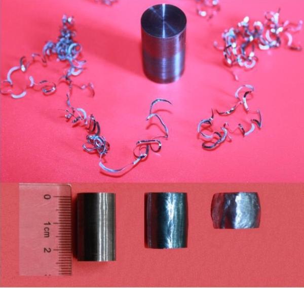 你離柔性屏又近一步:中國(guó)科學(xué)家發(fā)現(xiàn)神奇半導(dǎo)體材料