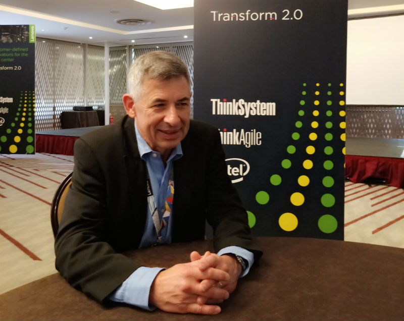 楊元慶復(fù)盤聯(lián)想：已經(jīng)在爬坡向上，要把&ldquo;智能化&rdquo;打造成新標(biāo)簽