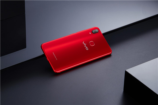 vivo X21i真機圖賞：全新設計語言與極致工藝的巔峰之作