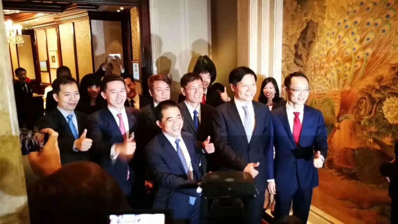 小米路演首日場面爆棚 僅上午半天已完成超募