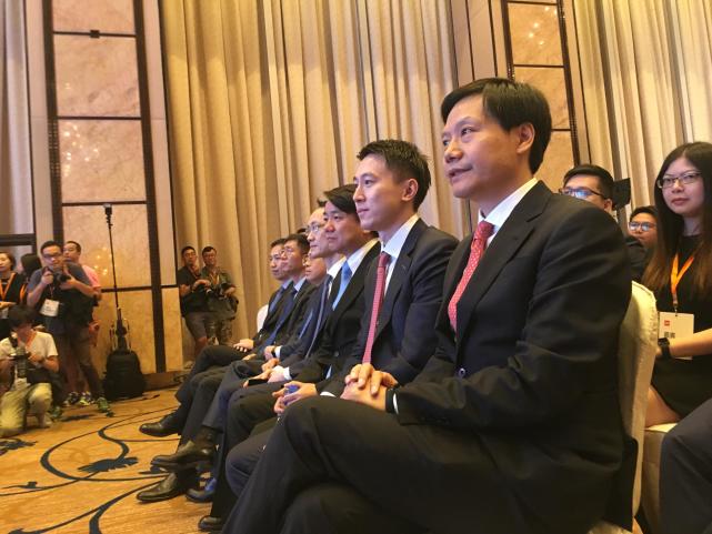 小米總裁回應(yīng)給雷軍98億元激勵：實至名歸，雷軍事前不知情