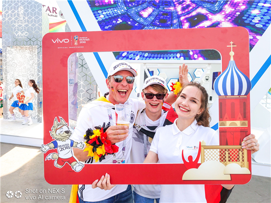 世界杯賽場內(nèi)非凡時刻頻出，賽場外vivo體驗區(qū)獨占C位