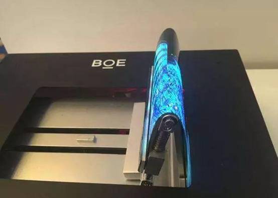 面板的博弈：OLED需求旺，LCD恐過(guò)剩，手機(jī)面板市場(chǎng)走勢(shì)如何