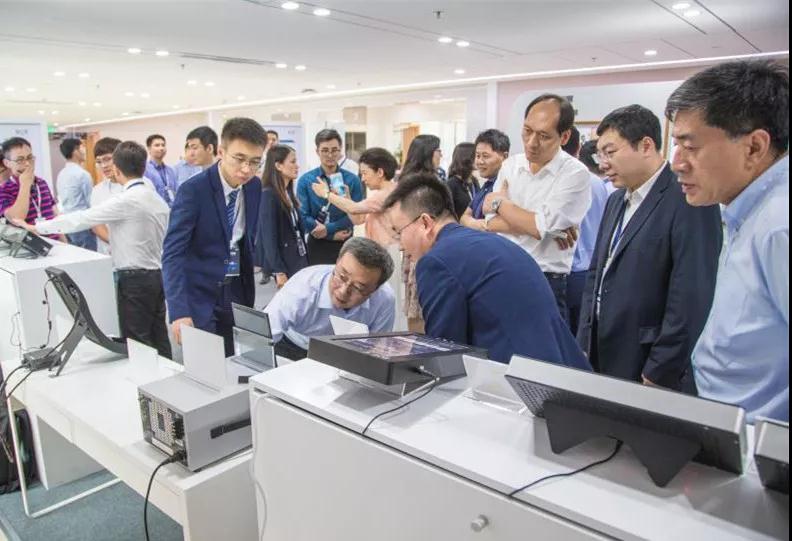 BOE(京東方)與中國第一汽車集團簽訂戰(zhàn)略合作協(xié)議