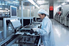 IHS:液晶面板長期供過于求將加速舊產線淘汰