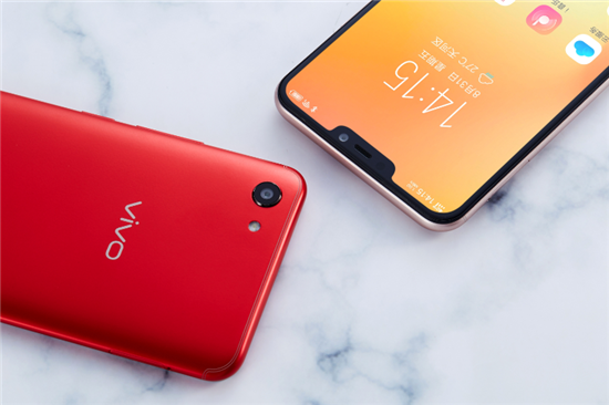 vivo Y81s首發(fā)圖賞：全屏視野暢玩不停，引領(lǐng)千元機(jī)新潮流