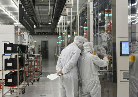 日媒:中國半導體企業(yè)繞開美國 商討從歐洲買設(shè)備
