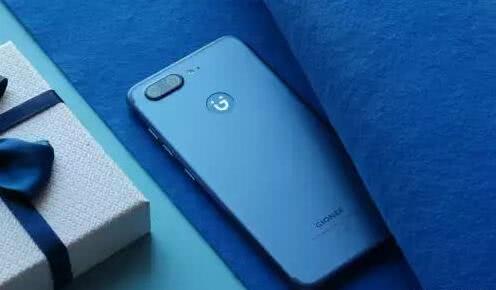 金立豪擲60億營銷，手機(jī)銷售量卻連年遞減，5.4億私募債違約