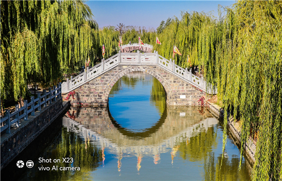 以夢為馬 不負(fù)韶光， 颯爽秋風(fēng)中開啟雷克薩斯&vivo智趣之旅