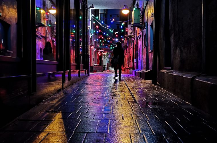 外媒測(cè)評(píng)華為Mate 20 PRO:頂級(jí)拍照體驗(yàn)堪比相機(jī)