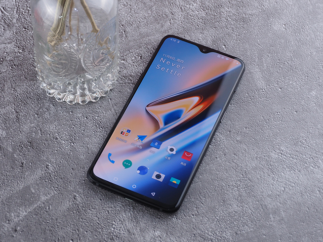 一加5G手機(jī)準(zhǔn)備中：全新名稱(chēng)加持 最快明年2月亮相