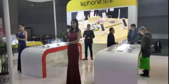 2018第二屆重慶國(guó)際手機(jī)展:AI Phone高峰論壇圓滿落幕