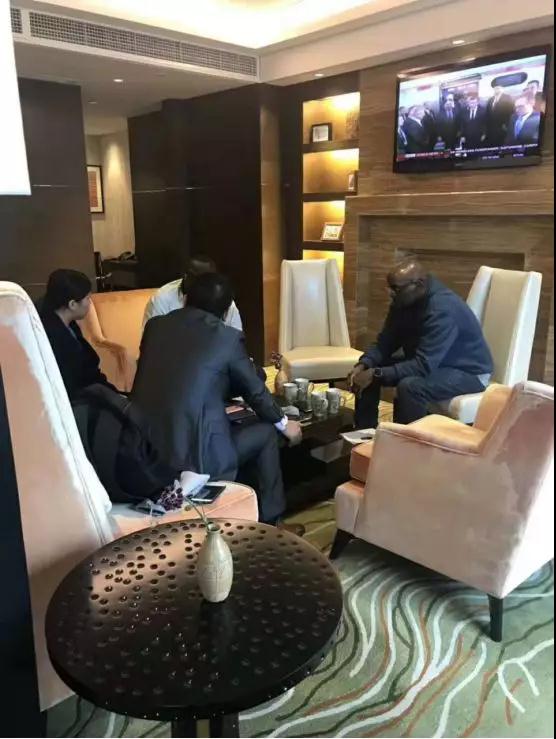 2018第二屆重慶國(guó)際手機(jī)展:AI Phone高峰論壇圓滿落幕