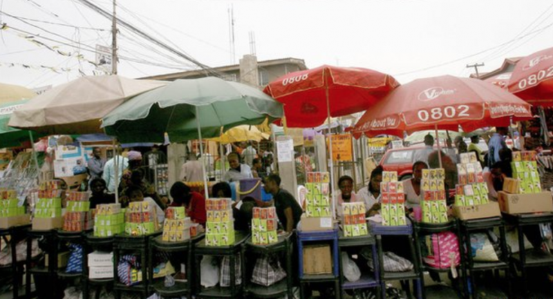 中國手機約占非洲市場50% 助推當?shù)厝宿D(zhuǎn)用智能手機