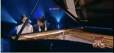 背靠7000億公司的任正非女兒，為何要到一家小公司實(shí)習(xí)？