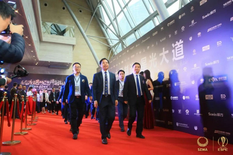 有態(tài)度守匠心鑄榮耀，深圳機(jī)械獻(xiàn)禮改革開放40周年