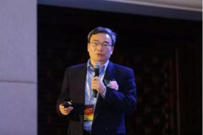 安思疆：結(jié)構(gòu)光之光，高而不貴