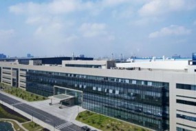 大陸面板廠新產(chǎn)能開出“不手軟”，群創(chuàng)、友達面臨大挑戰(zhàn)