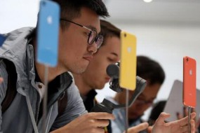 全球智能手機(jī)市場(chǎng)不斷萎縮 中國(guó)廠商坐收漁利搶占份額