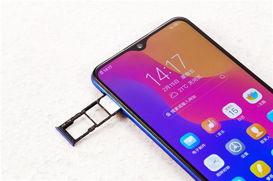 vivo U1真機圖賞：靈動水滴屏+科技美學，千元品質(zhì)典范