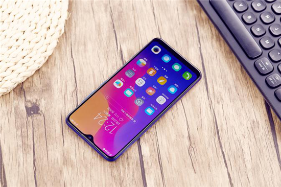 vivo U1上手體驗(yàn)：顏值實(shí)力面面俱到，千元輕旗艦首選