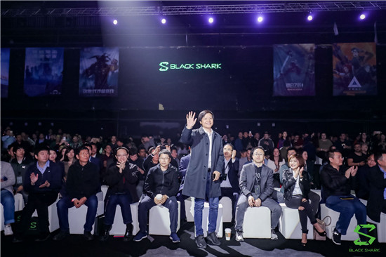 黑鯊游戲手機(jī)2實力詮釋&ldquo;操控之王&rdquo;，玩家體驗再升級