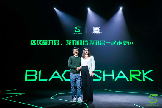 黑鯊游戲手機(jī)2實力詮釋&ldquo;操控之王&rdquo;，玩家體驗再升級