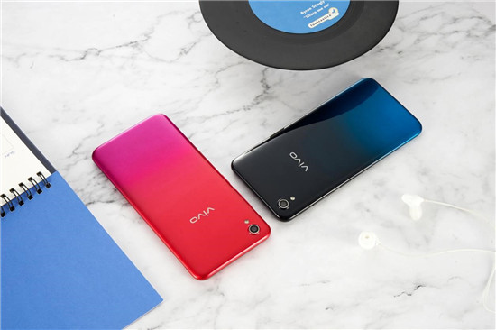 vivo Y91真機賞析：越級品質(zhì)，第一眼就有心動感