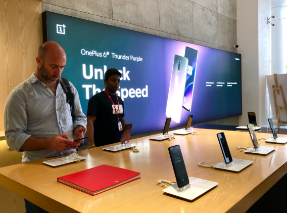 實地探訪印度手機市場:小米破三星 一加超蘋果 新戰(zhàn)場上的老對手