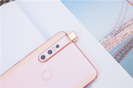 潮美外觀+全新拍照體驗(yàn)！vivo S1寵愛粉照亮你的美