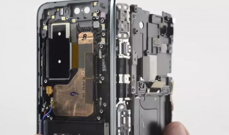 三星折疊手機(jī)Galaxy Fold深度拆解