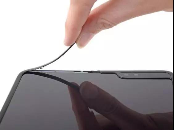 三星折疊手機(jī)Galaxy Fold深度拆解