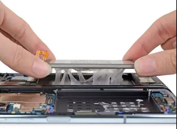 三星折疊手機(jī)Galaxy Fold深度拆解