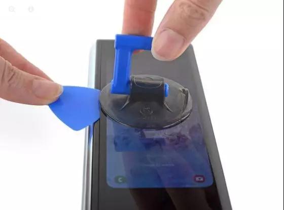 三星折疊手機(jī)Galaxy Fold深度拆解