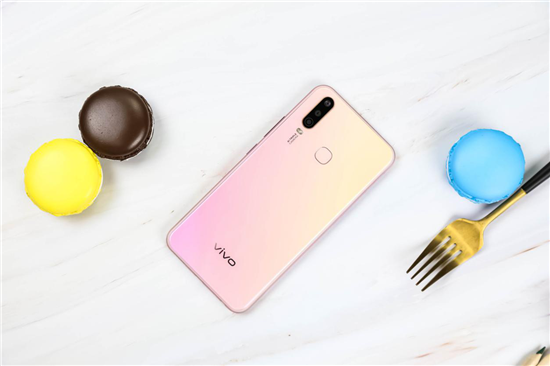 vivo Y3拍照實(shí)測(cè)：細(xì)節(jié)與質(zhì)感并存，見證三攝震撼視野