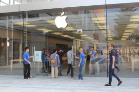 蘋(píng)果公司發(fā)布中國(guó)企業(yè)責(zé)任報(bào)告：在中國(guó)已支持500萬(wàn)個(gè)工作崗位