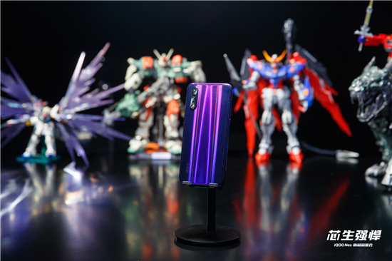 首銷當(dāng)日銷售額破億 iQOO Neo用戶口碑好評(píng)如潮