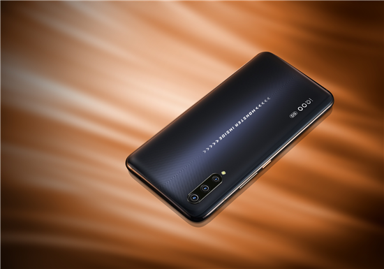 配備獨立解碼芯片 性能旗艦iQOO Pro音質再Hi-Fi