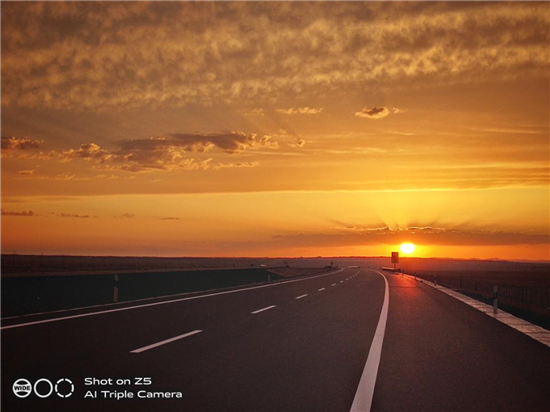 “vivo Z5逐路G7” 探尋西北壯闊的戈壁綠洲